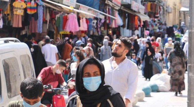 Kırmızı kategorideki tek il olan Şanlıurfa'da aşılı vatandaşlardan aşısızlara tepki