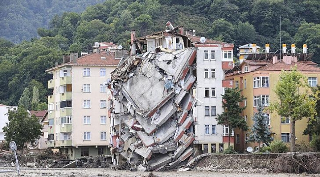 Sel felaketinden acı haberler geliyor (Kastamonu, Bartın ve Sinop&#039;taki selde son durum)