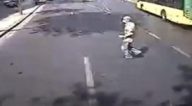 Şişli'de İETT otobüsünün yaşlı adama çarparak ölümüne neden olduğu kaza kamerada