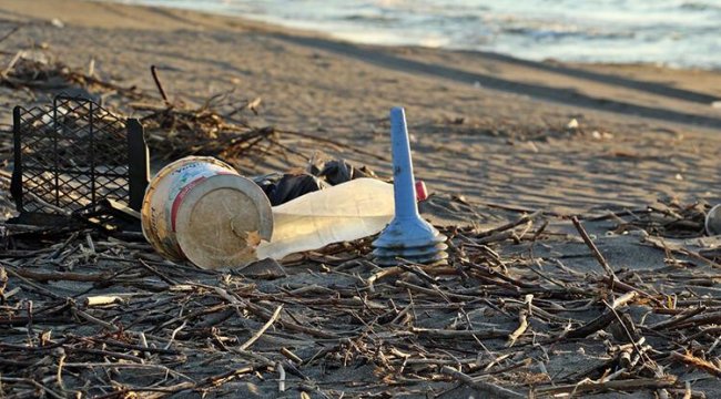 Tepki çeken görüntü! Çöplüğe döndü...