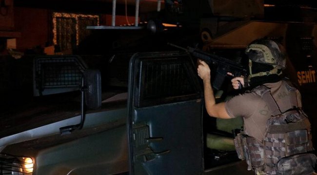 Adana merkezli 2 ilde PKK/KCK operasyonu: 9 gözaltı