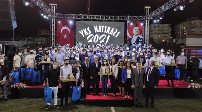 Kılıçdaroğlu İzmir'den gençlere vaatler verdi!