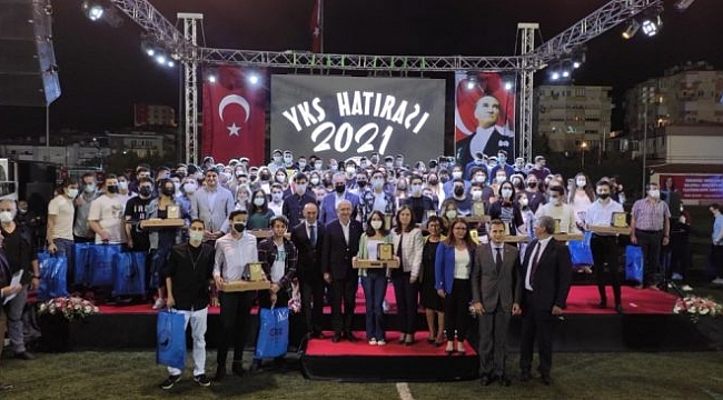 Kılıçdaroğlu İzmir'den gençlere vaatler verdi!