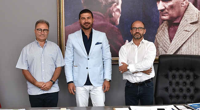 Marsilyalılar, Foça'yı ziyaret etti