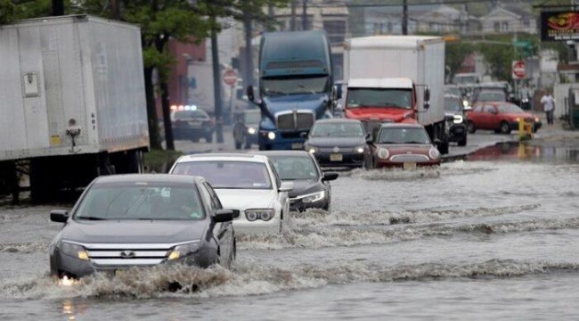 New York ve New Jersey'de Aşırı Yağışlar Can Kaybına Neden Oldu