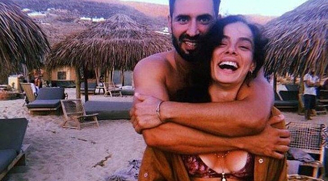 Özge Özpirinçci ile Burak Yamantürk&#039;ün nikahından ilk kareler