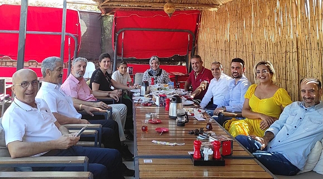 ZİRİKANLILAR KAHVALTIDA BULUŞTU