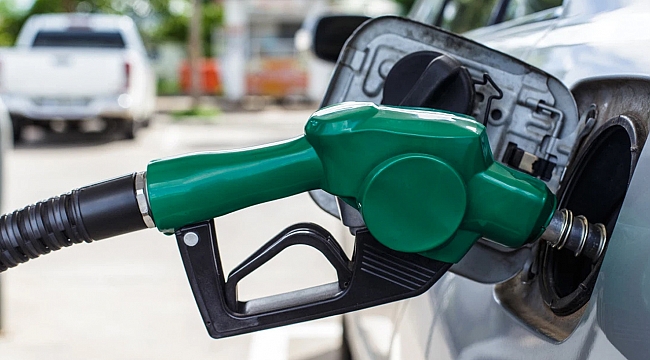 Asgari ücretle AB ve Türkiye'de kaç litre benzin alınabilir?