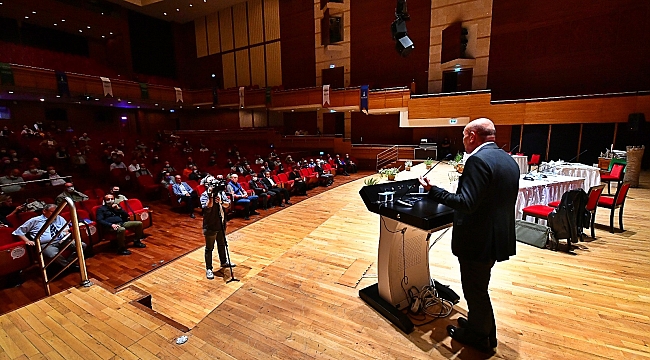 Başkan Tunç Soyer iklim çalıştayında konuştu