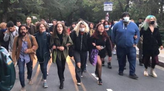 Boğaziçi Üniversitesi'nde 10 kişi gözaltına alındı