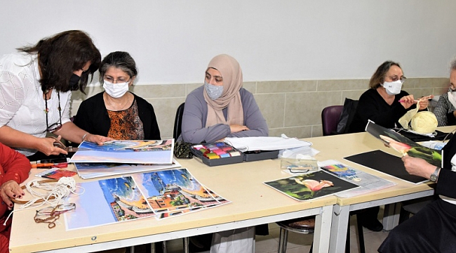 Bornova’da yüz yüze kurslar başladı