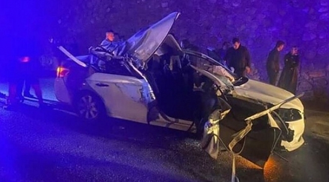 CHP'li Belediye Başkanı'nın otomobili kaza yaptı