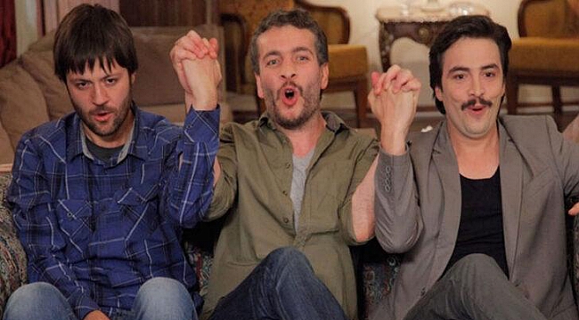 Ünlü oyuncu trafik kazası geçirdi!