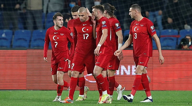 A Milli Futbol takımımız gol oldu yağdı!