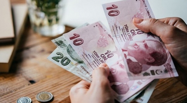 Asgari ücret bir ayda 835 TL eridi