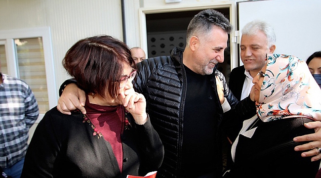 Başkan Sandal depremzedelerle bir araya geldi