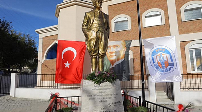 Başkan Sengel sözünü tuttu: Çamlık heykeline kavuştu