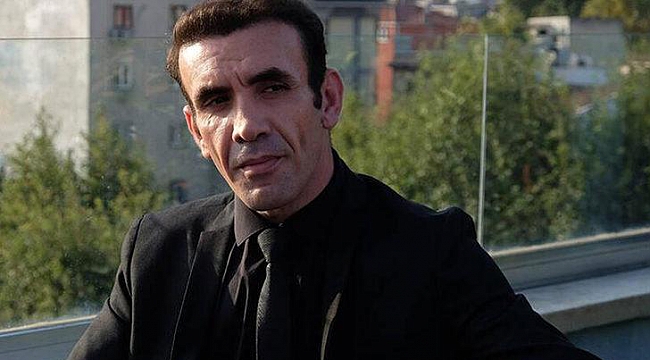 Genç aşkıyla ev halini paylaştı