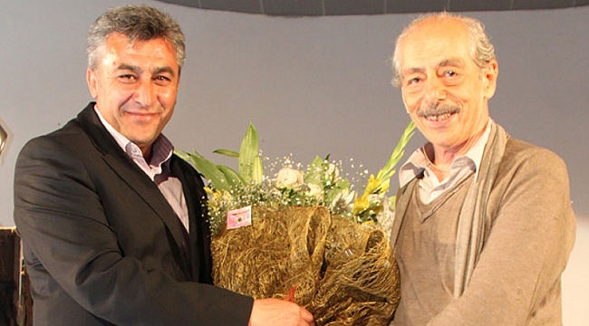 Güzelbahçe'den Genco Erkal'a büyük onur
