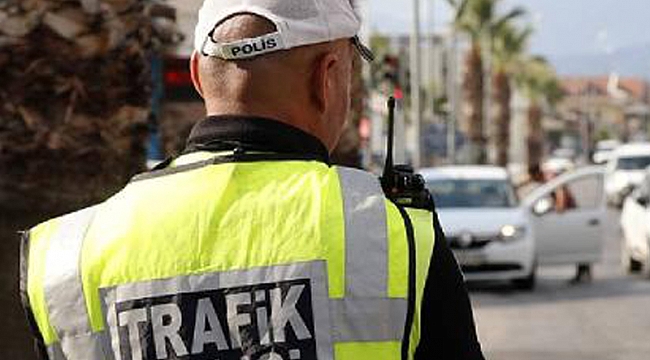 İzmir'de haftalık trafik denetimi
