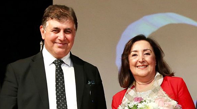 Karşıyaka’da ‘Cumhuriyet, Kadın, Edebiyat’ söyleşisi