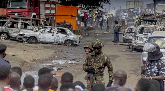 O ülkede yakıt tankeri patladı: 101 ölü!