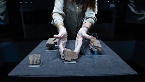3 bin 500 yıllık tabletler İzmir'de sergileniyor 