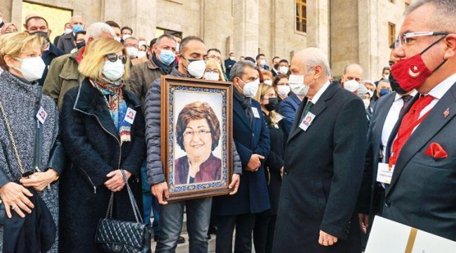 Akşit törenle uğurlandı