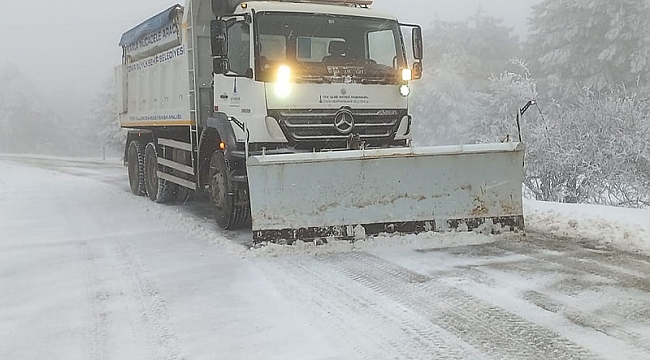 İzmir'de karla mücadele başladı