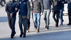 İzmir'de uyuşturucu operasyonu: 30 gözaltı 
