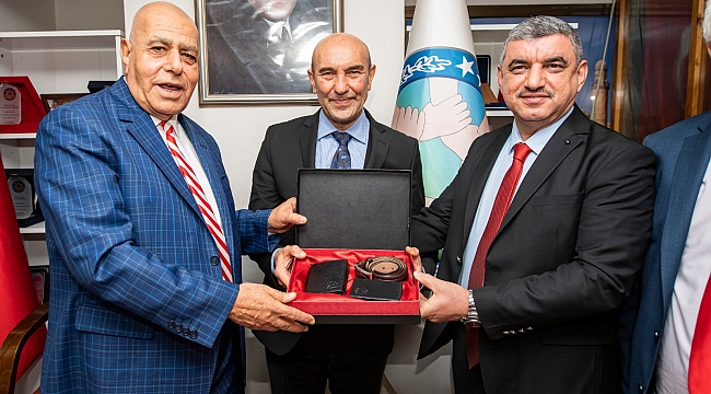 Başkan Soyer Anadolu Birliği Derneği’ni ziyaret etti 