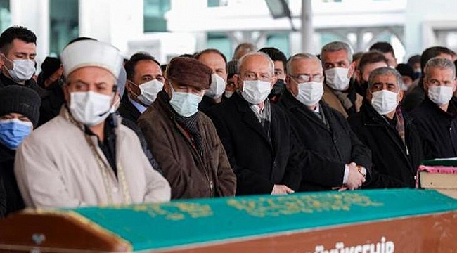 Kılıçdaroğlu, iktisatçı Ekzen'in cenaze törenine katıldı