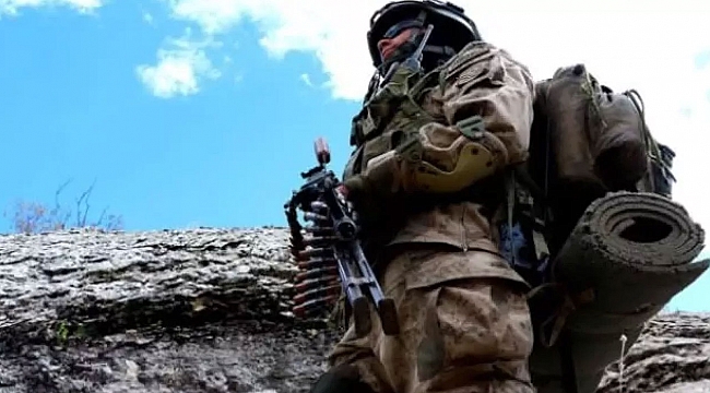 Mehmetçiklerin kanı yerde kalmadı: 12 terörist etkisiz hale getirildi!