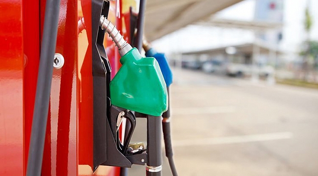 Petrol 7 yılın zirvesine yükseldi! Zam kapıda!
