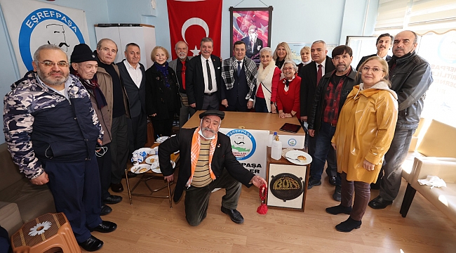 Başkan Batur&#039;dan göçmen dernekleri turu