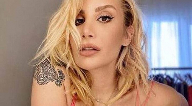 İrem Derici banyodan paylaştı!