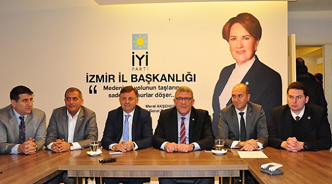 İYİ Parti İzmir'den birlik, beraberlik ve iktidar mesajları