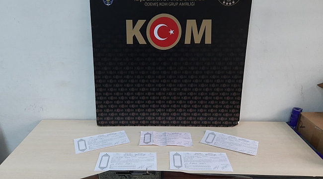 İzmir'de tefeci operasyonunda çok sayıda senet ele geçirildi