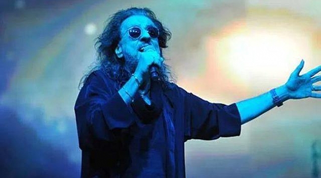 Ünlü sanatçıdan yeni haber