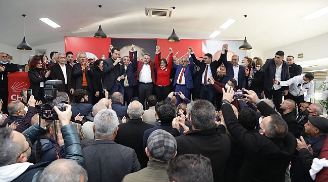 Bayraklı'daki 3 adaylı yarışı o isim kazandı!