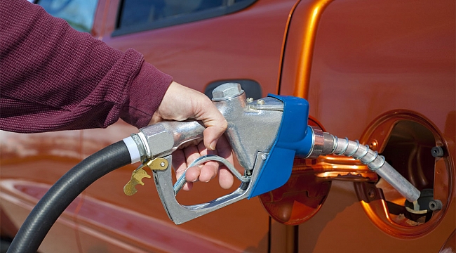 Benzin ve motorine bu gece çok büyük zam geliyor!