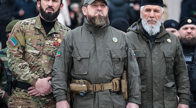 Çeçen lider Ramazan Kadirov Mariupol&#039;den video paylaştı: Yönetim binasını ele geçirdik