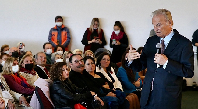 Ediz Hun Karşıyakalılarla buluştu