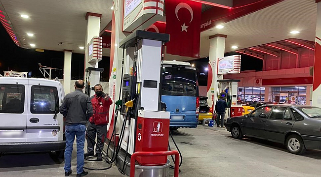 Motorin ve benzine indirim, LPG'ye ise zam