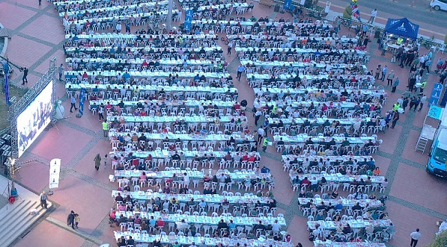 Büyükşehir'den Aliağa'da iftar sofrası