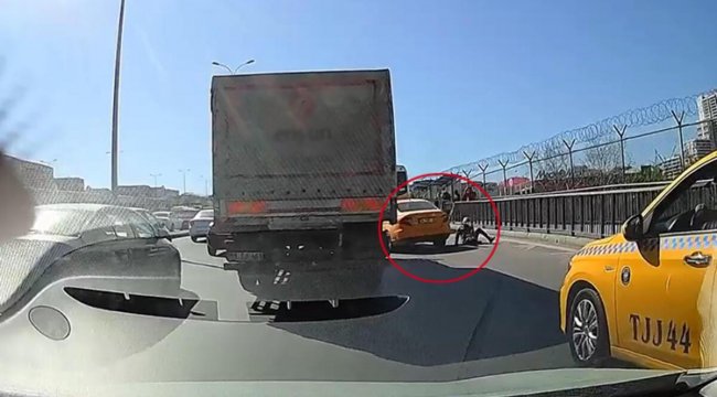 Dikkatsiz taksici, yolcuyu böyle düşürdü