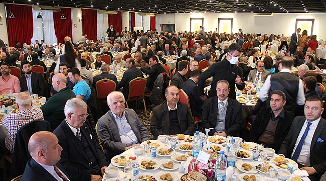 MÜSİAD İzmir’den iftar yemeği