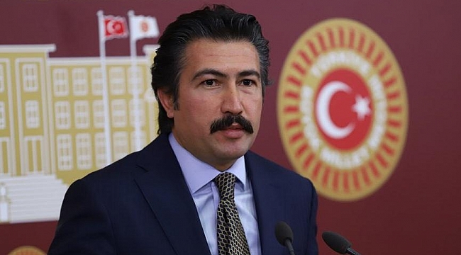 AK Parti’de Cahit Özkan görevden alındı