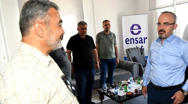 AKP'den Ensar Vakfı'na 'moral' ziyareti