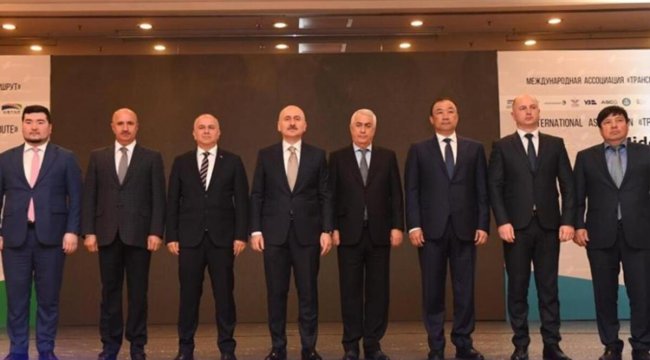 Bakan Karaismailoğlu: Çin'den Avrupa'ya tren 12 günde gidiyor